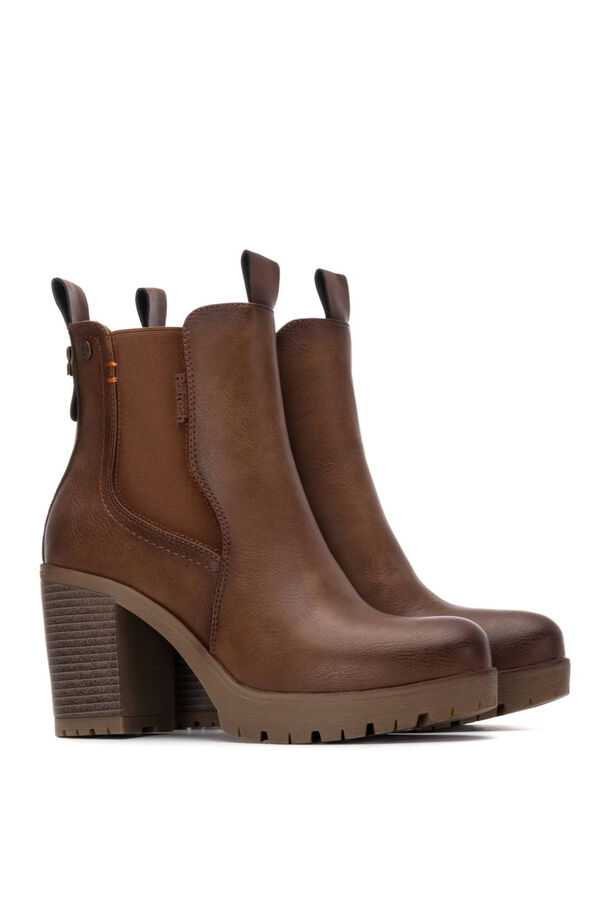 Refresh Elastic chelsea ankle boot nude