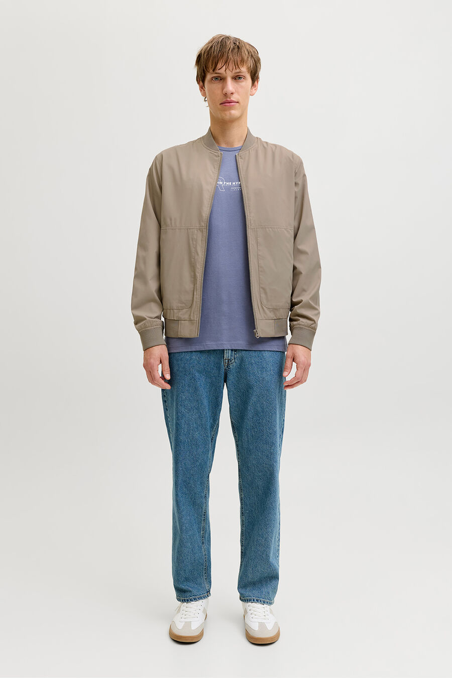 Chaqueta bomber corta tejido plano