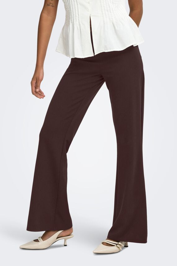 Pantalón flared