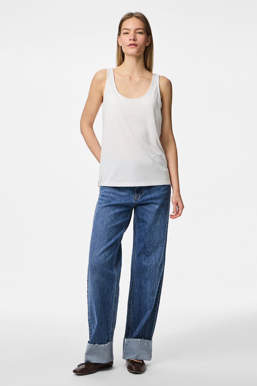 Camiseta de tirantes anchos