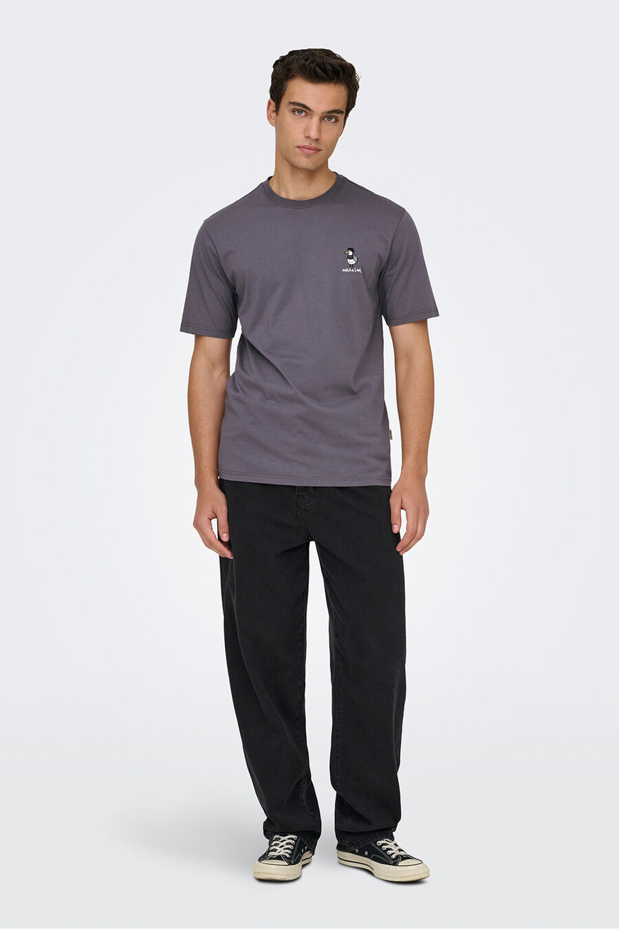 Camiseta manga corta.