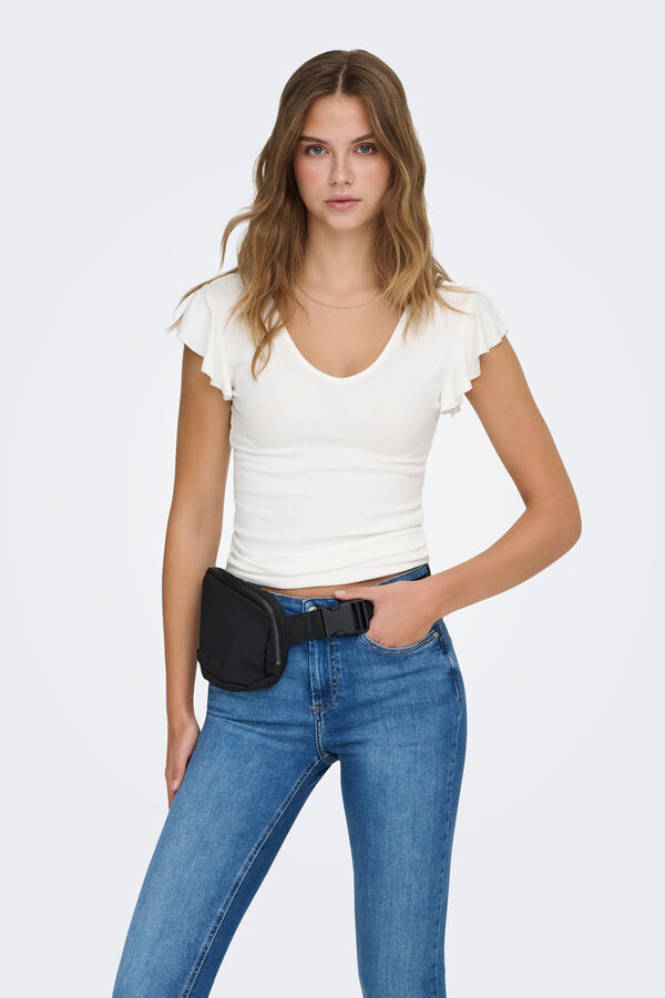 Only Fitted top with ruffles white