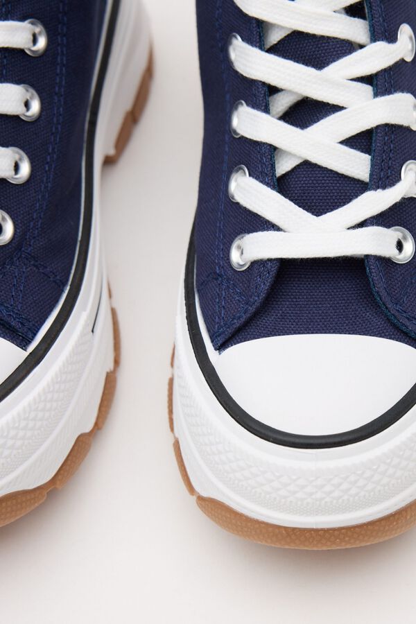 Inside Casual toe boots blue