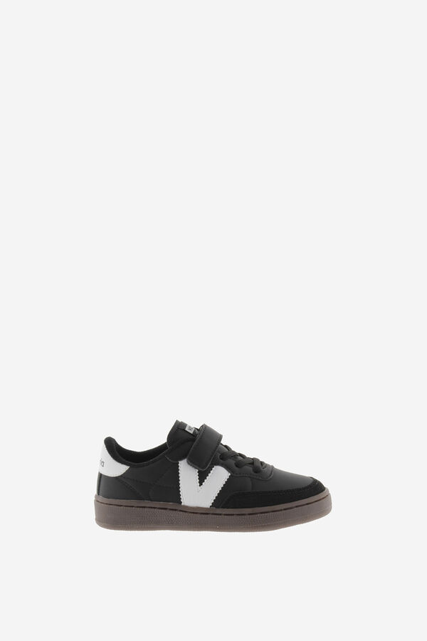 Victoria Victoria Oslo faux leather sneakers with contrasting details and elastic laces black