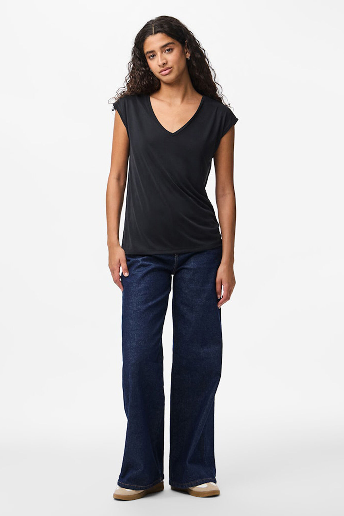 Pieces Cooles T-Shirt mit V-Ausschnitt