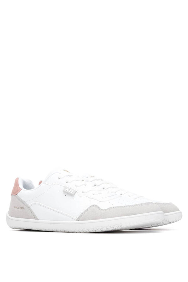 XTI Wide fit trainers white