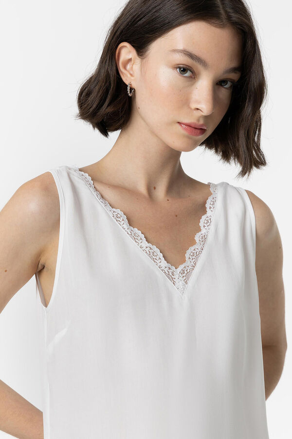 Springfield Top with Lace white
