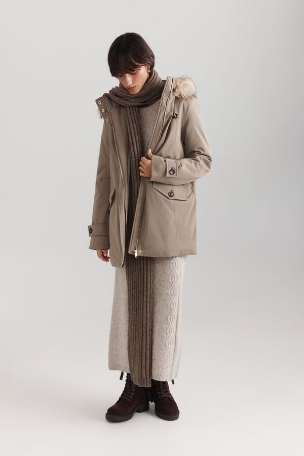 Springfield Parka with fur hood and buckle nude