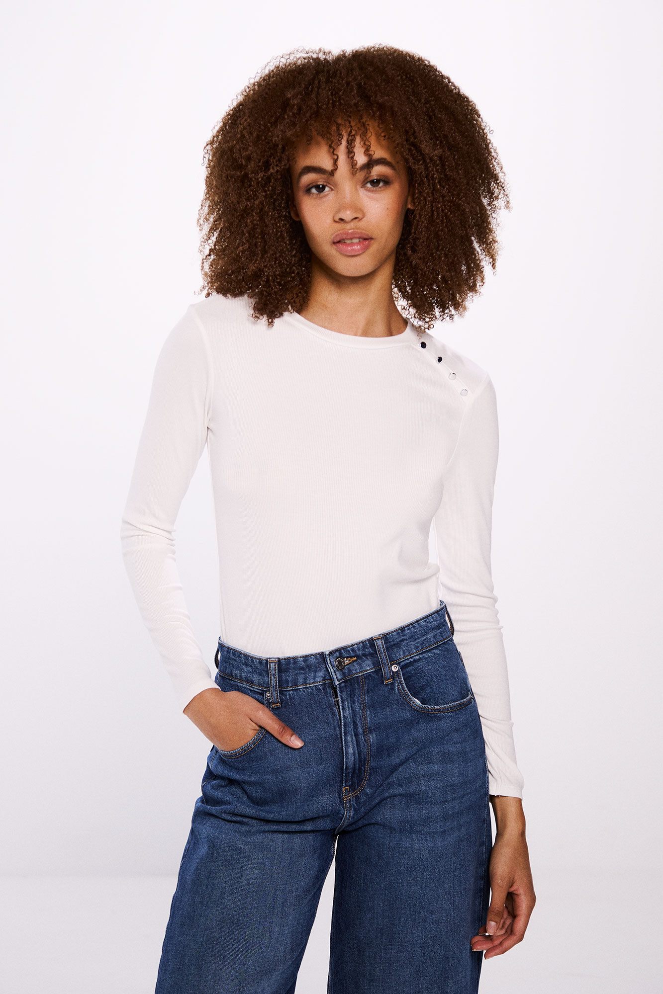 Springfield T-shirt with buttons on the armhole