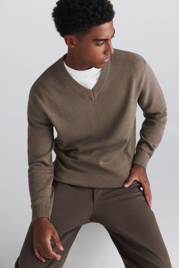 Springfield Plain V-neck jumper nude