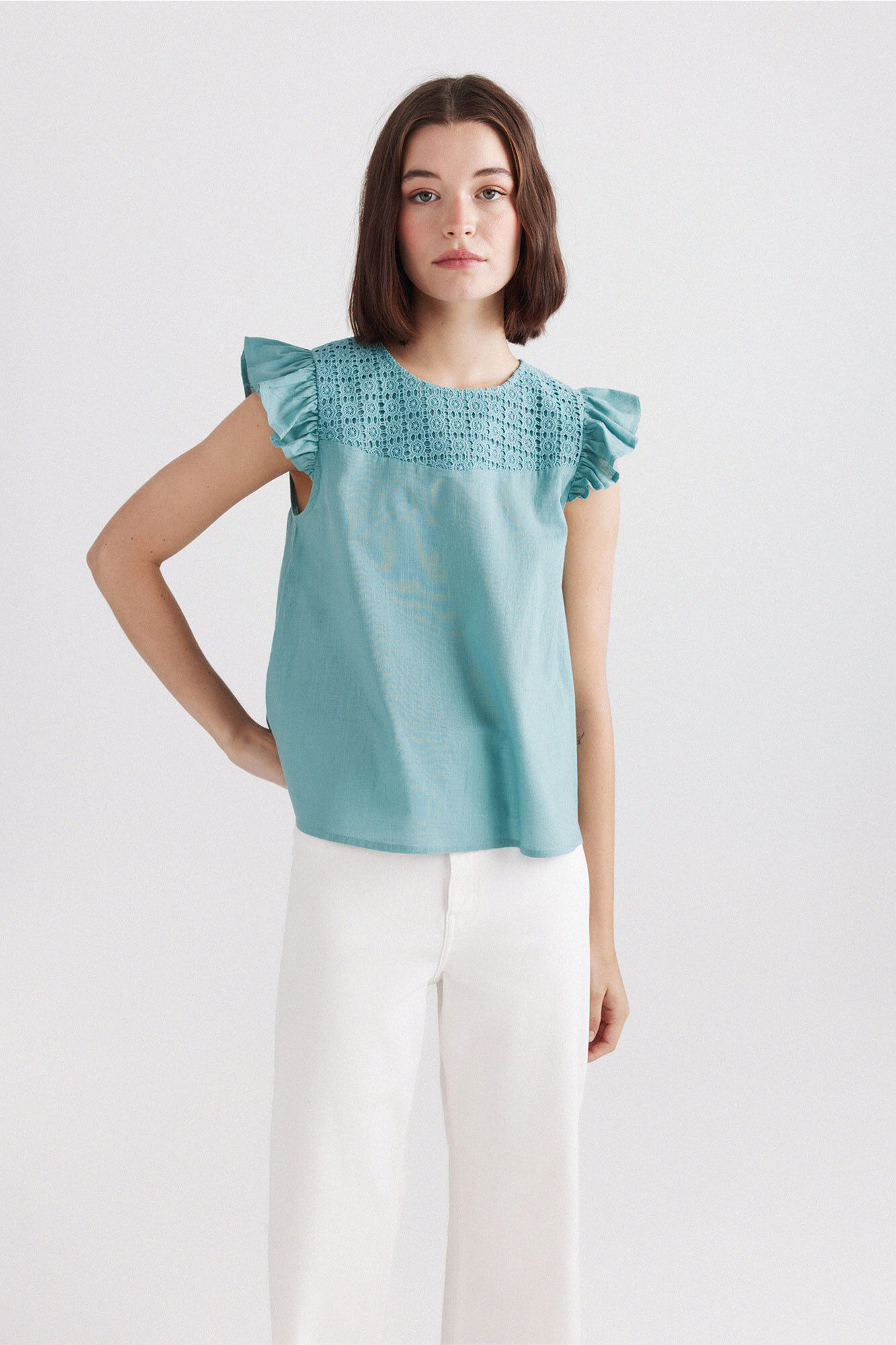 Springfield Crochet ruffle blouse
