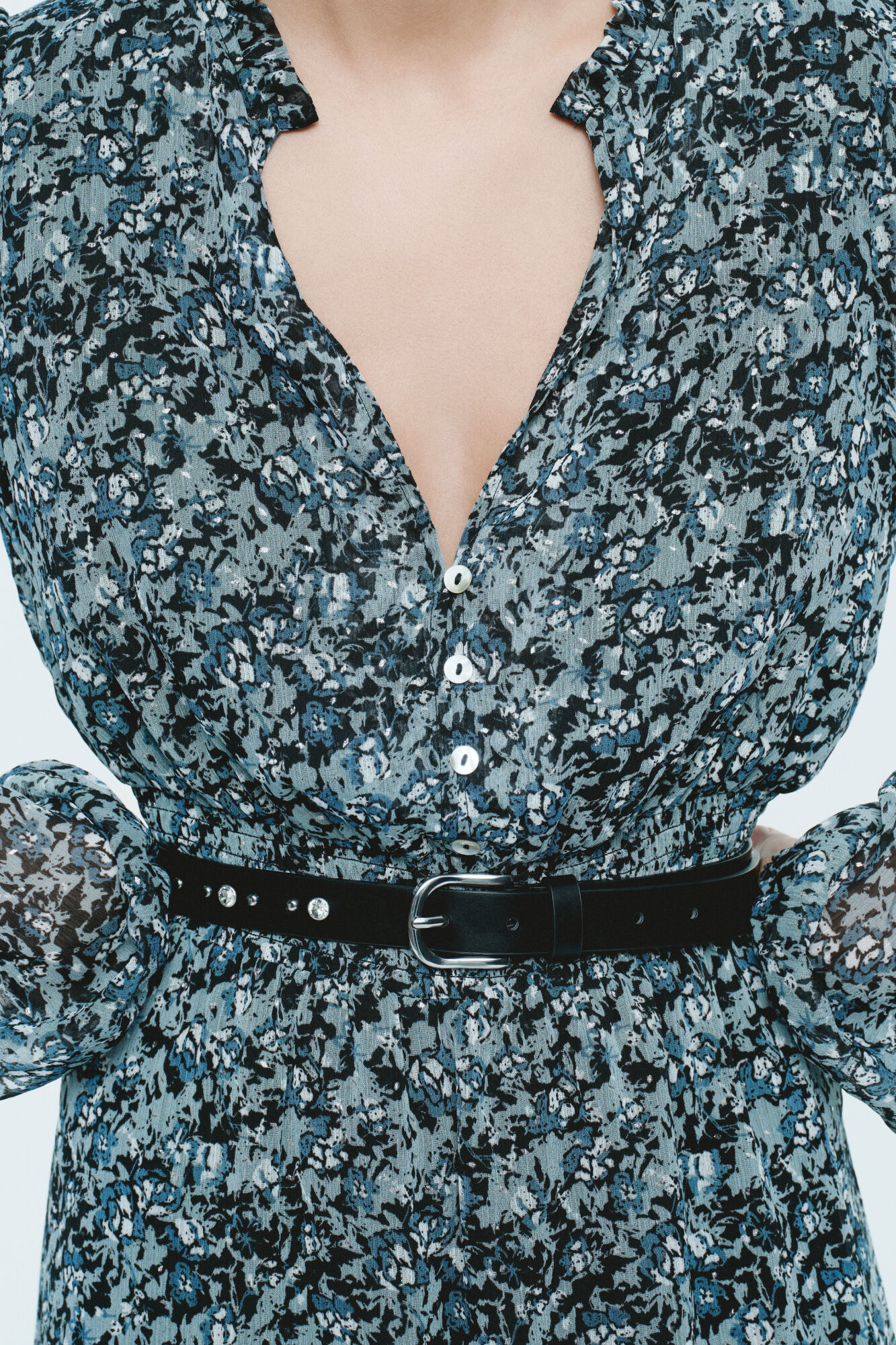 Springfield Cintur&oacute;n tachas met&aacute;licas