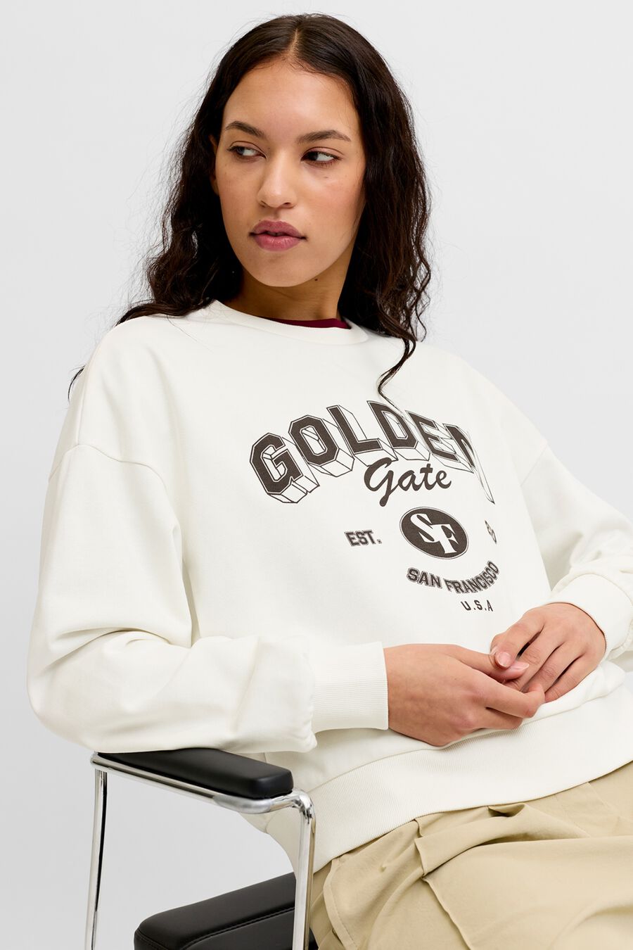 Sudadera relaxed cuello redondo