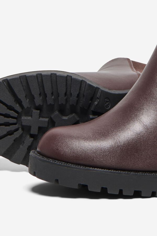 Only Vegan leather heeled chelsea ankle boot brown
