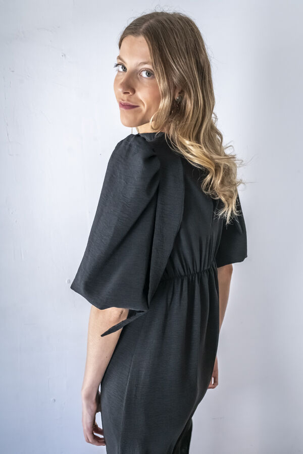 Cul Sac Vestido escote pico negro