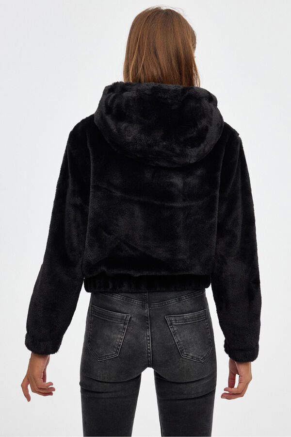 Inside Cazadora Pelo Con Capucha negro