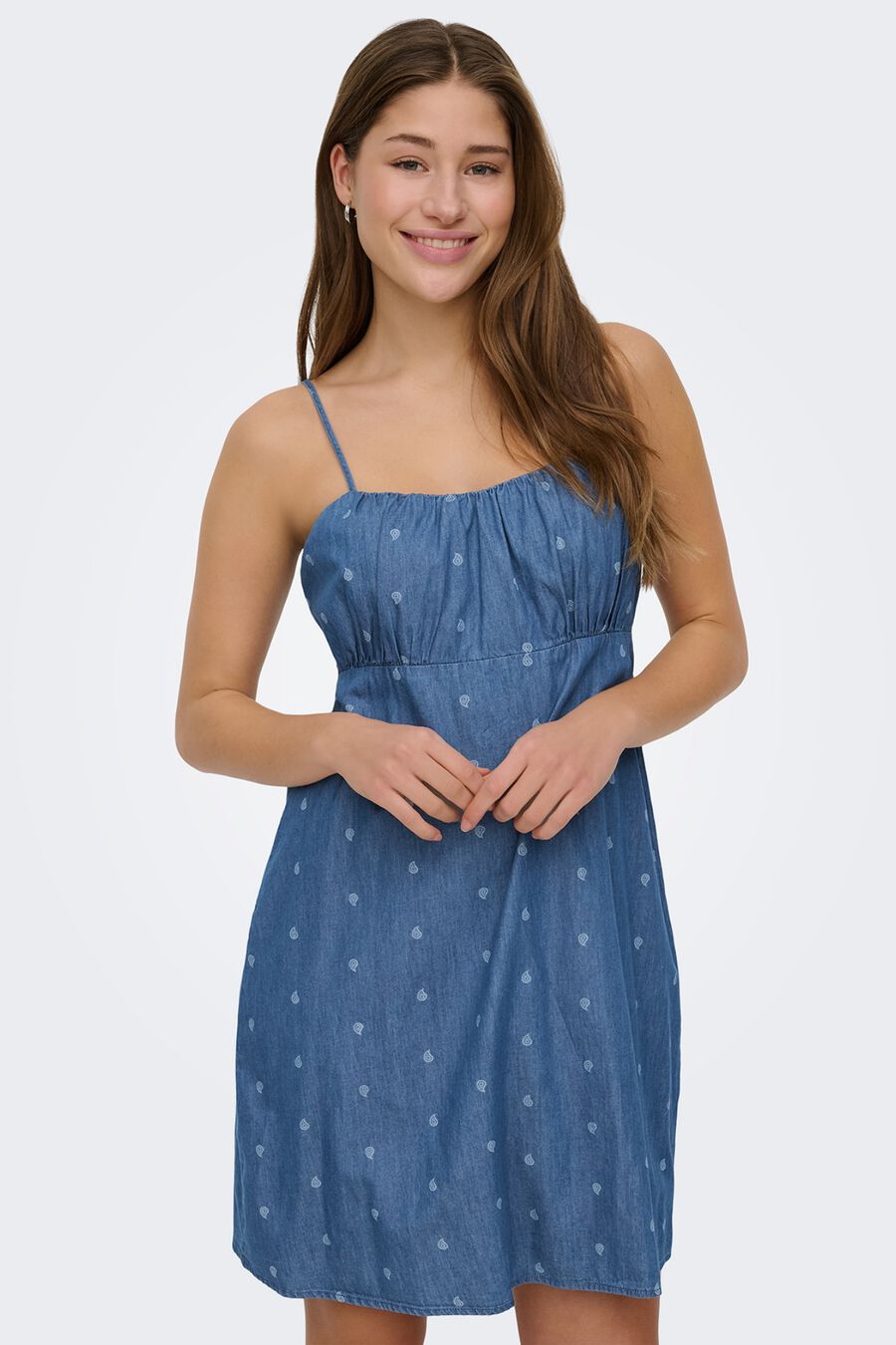 Vestido corto de tirantes