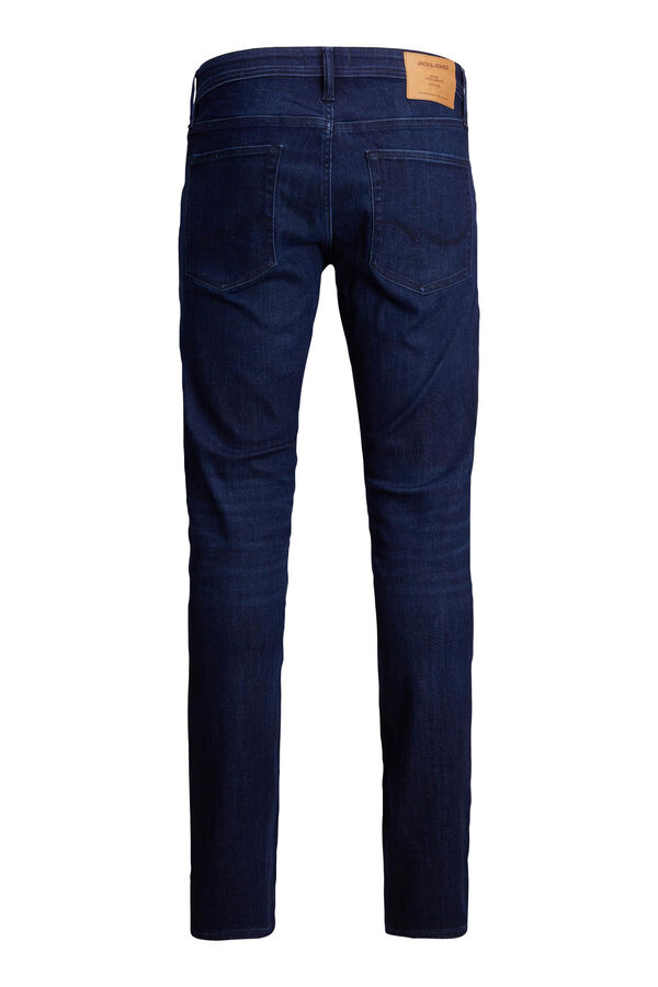 Springfield Jeans comfort fit de corte médio com braguilha de botões. O modelo Original foi confecionado continuando o clássico modelo de 5 bolsos que todos associamos aos jeans, caracterizado pela sua intemporalidade e simplicidade. Serão os jeans aos quais podes azulado