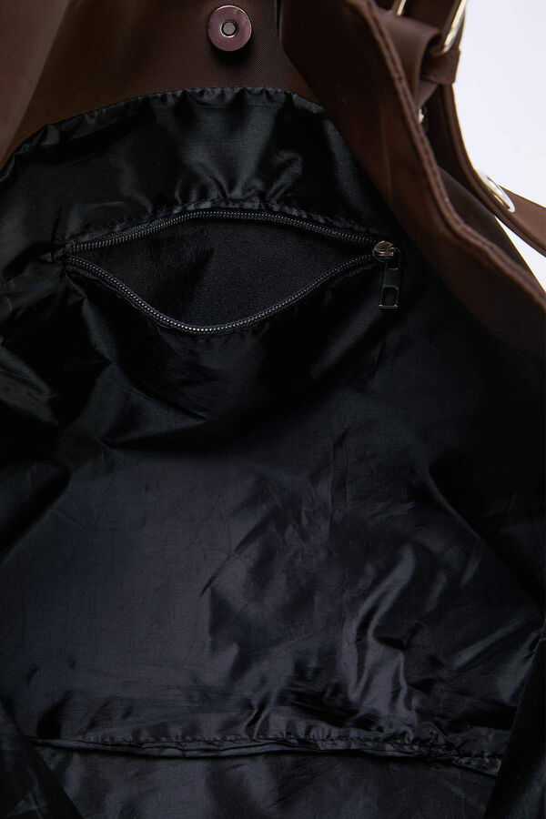 Trendyol Bolso shopper con ojales met&aacute;licos tostado