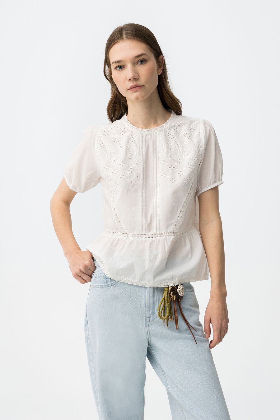 Blusa bordada