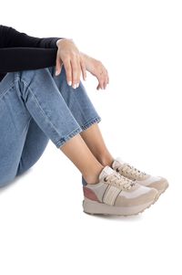 Refresh Zapatilla de mujer beige