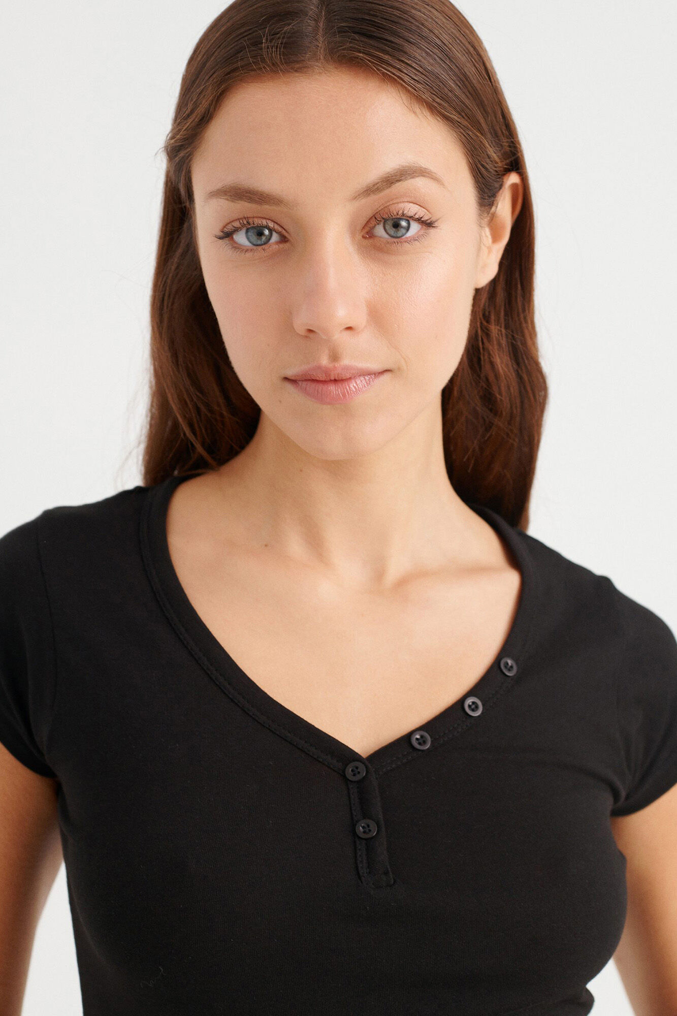 Inside Camiseta B&aacute;sica Botones