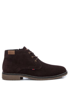 Springfield Men's casual split-leather ankle boots by the brand Xti.  brown