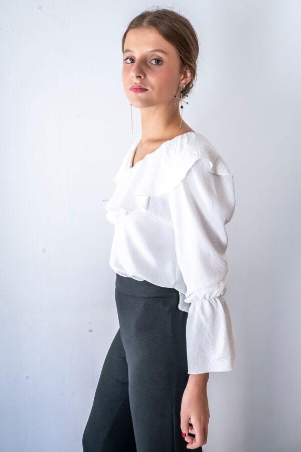 Cul Sac V-neck ruffle shirt white