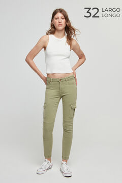 Springfield Jeans estilo cargo con bolsillos laterales verde