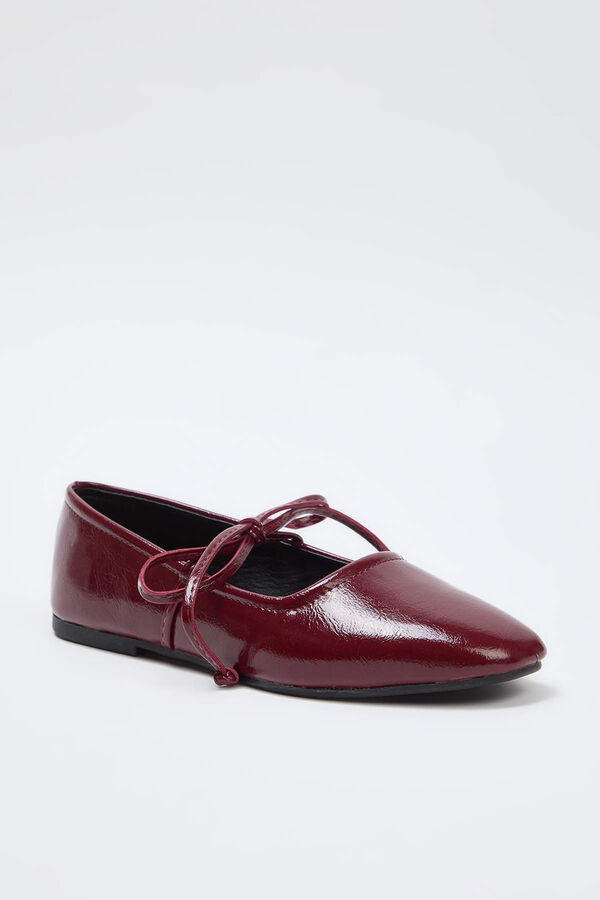 Trendyol Sabrinas Mary Jane com atacadores estampado