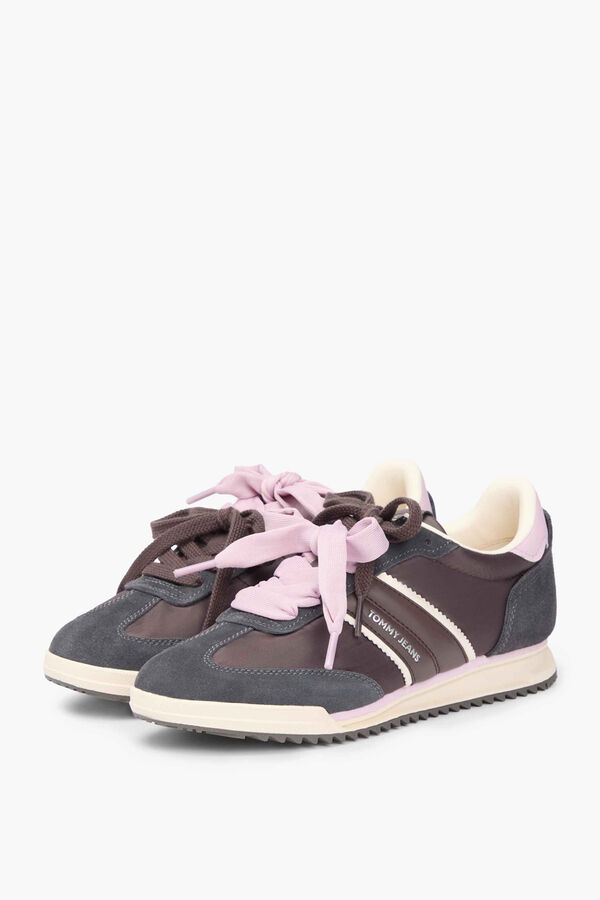 Tommy Jeans Retro Tommy Jeans trainers in brown and pink nude