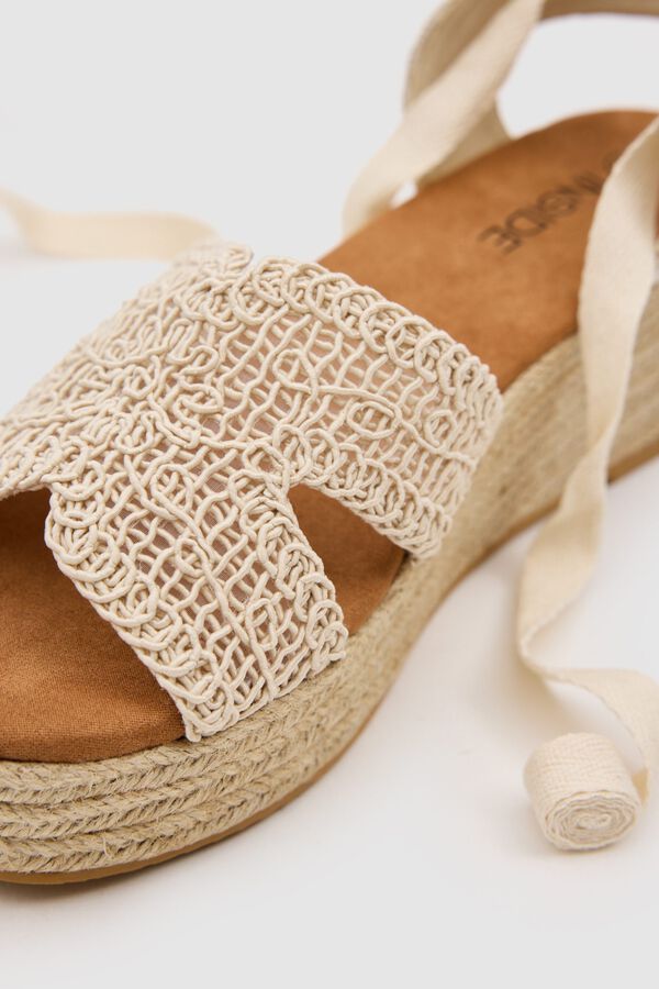 Inside Keilsandaletten aus Bast, Leinen und H&auml;kelstoff Beige