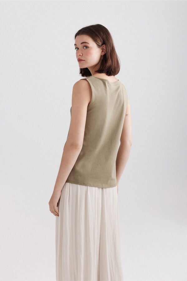 Springfield Embroidered neckline vest top beige