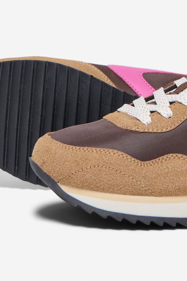 Only Contrast low-top sneaker nude