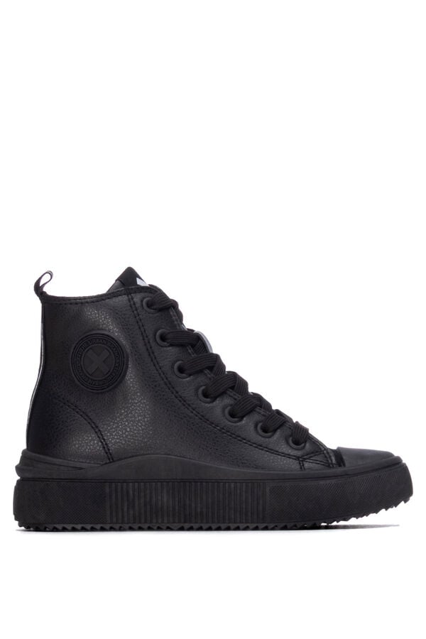 XTI Faux leather ankle boot with zip fastening black