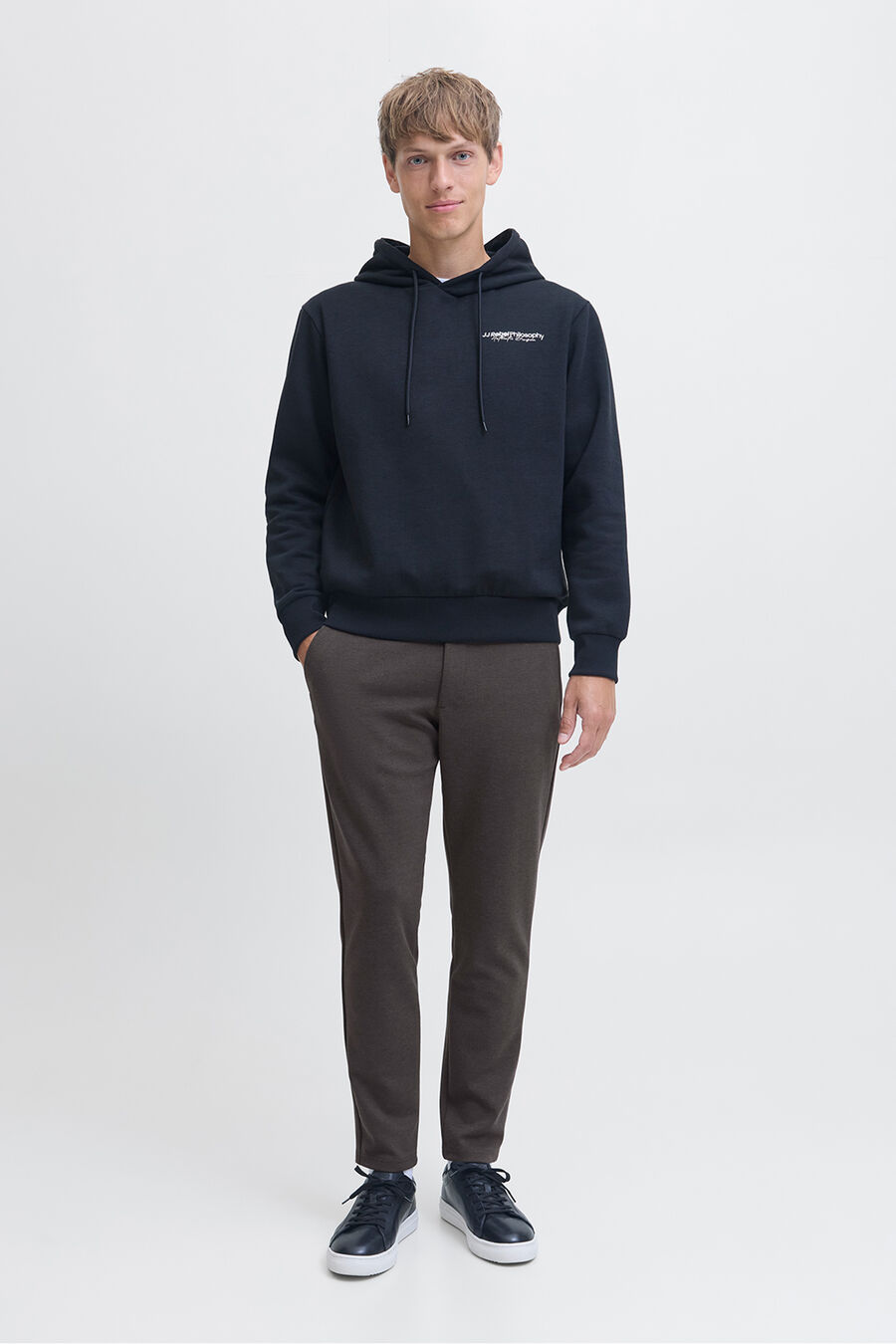 Pantalón chino slim fit