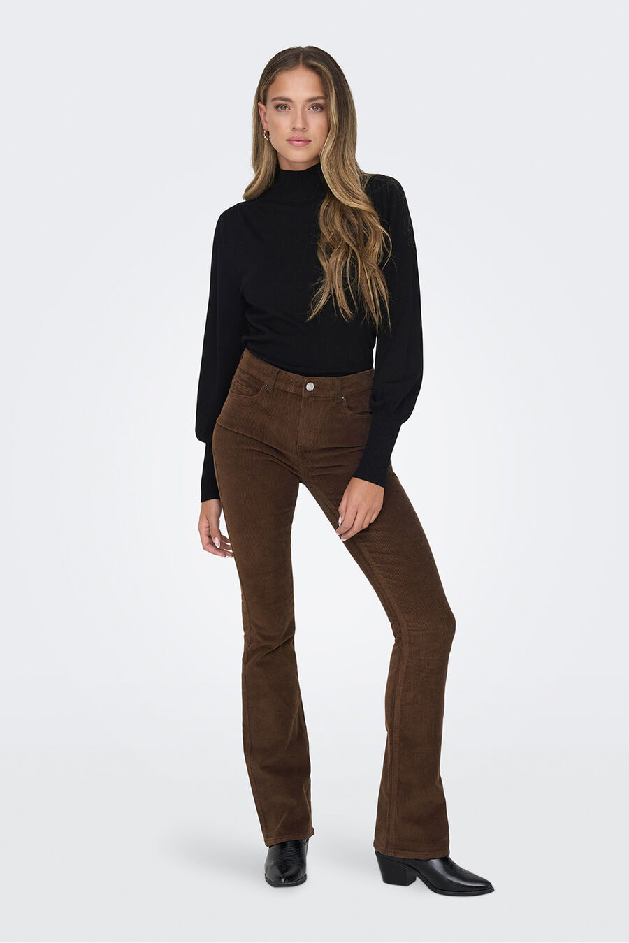 Pantalón de pana flared