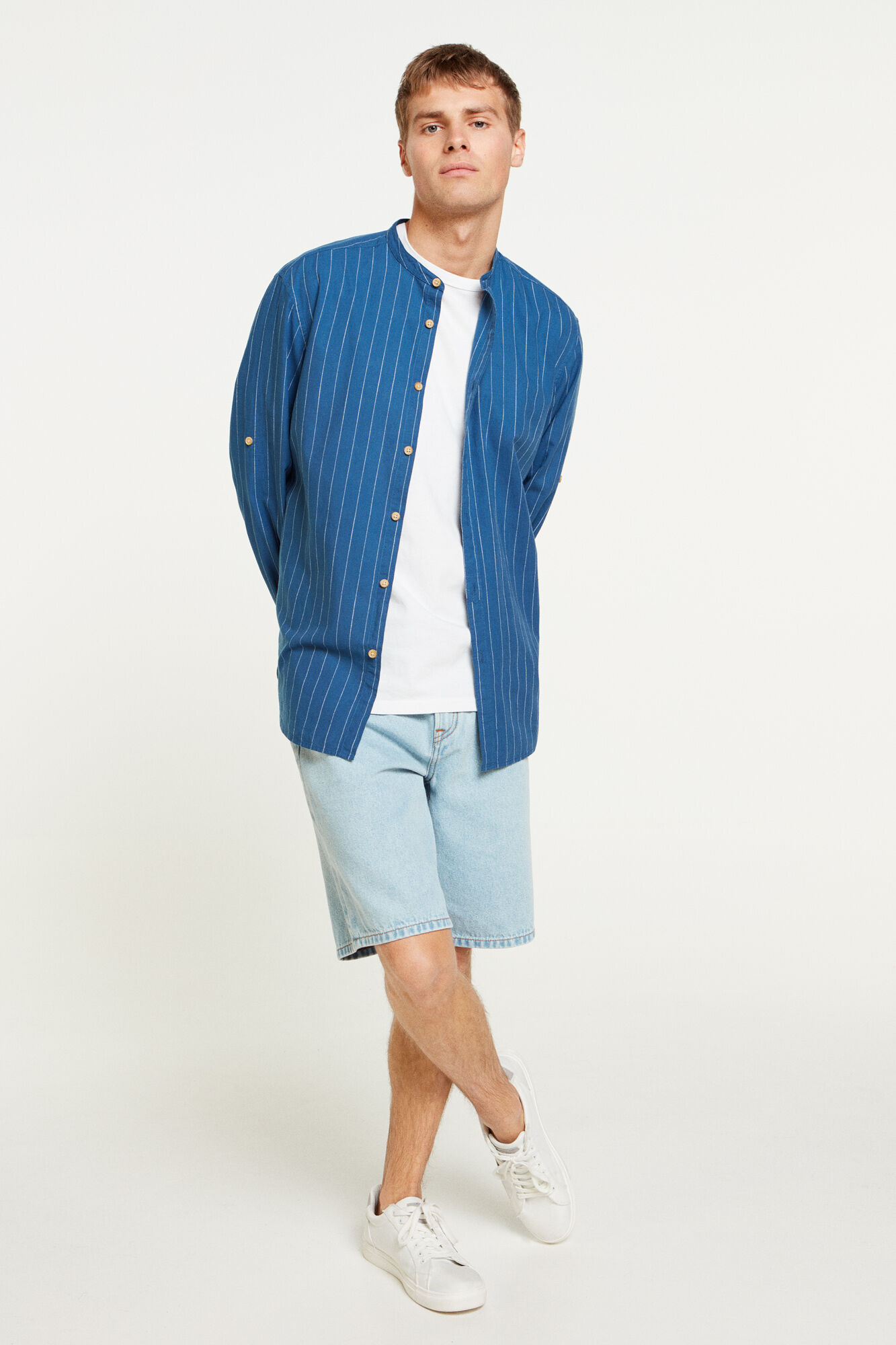 Cómo combinar pantalón azul marino para hombre - Blog Moda Hombre