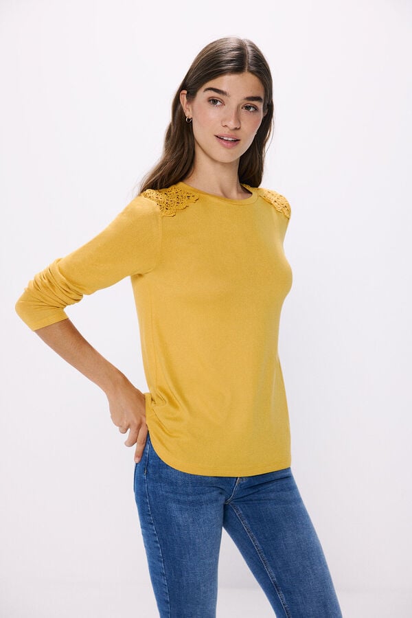 Springfield crochet shoulder t-shirt color