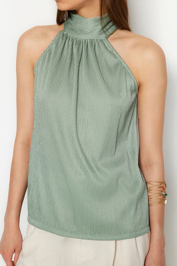 Trendyol Top satinado halter verde