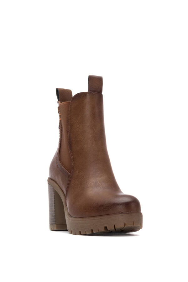 Refresh Elastic chelsea ankle boot nude