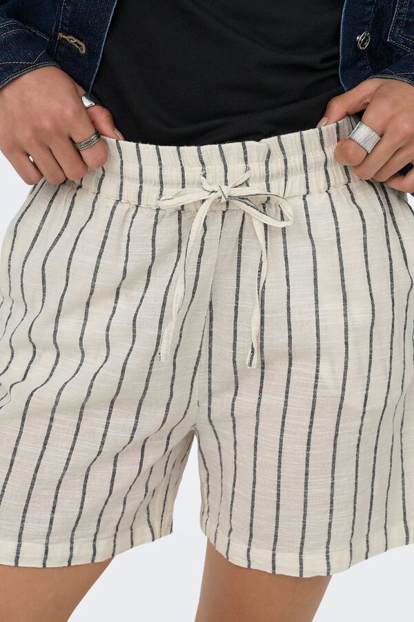 Only Gestreifte Shorts Naturwei&szlig;
