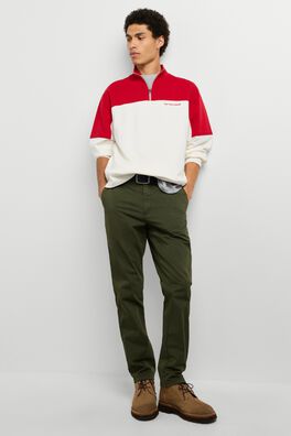 Pantalón chino slim