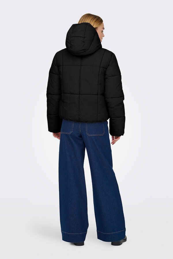 JDY Coat puffer Crna