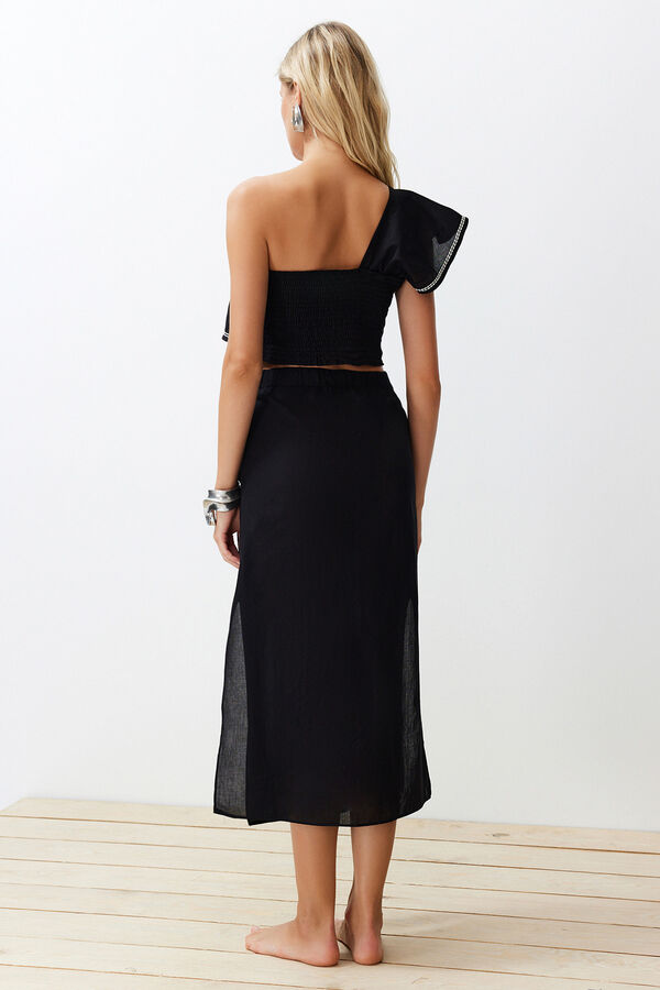 Trendyol Conjunto top asim&eacute;trico y falda negro