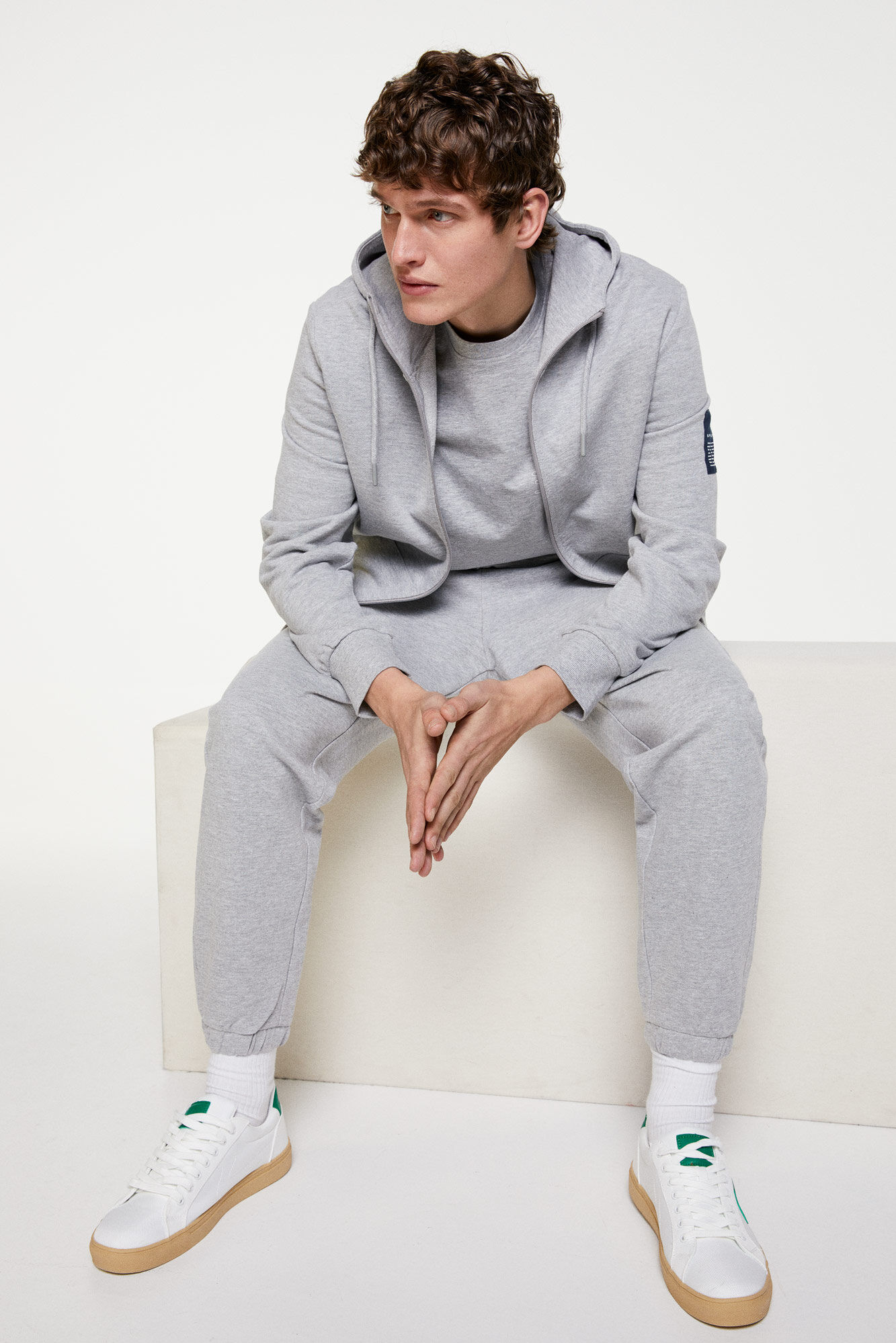 Sudaderas | Ropa casual para hombre | ICONS | Springfield