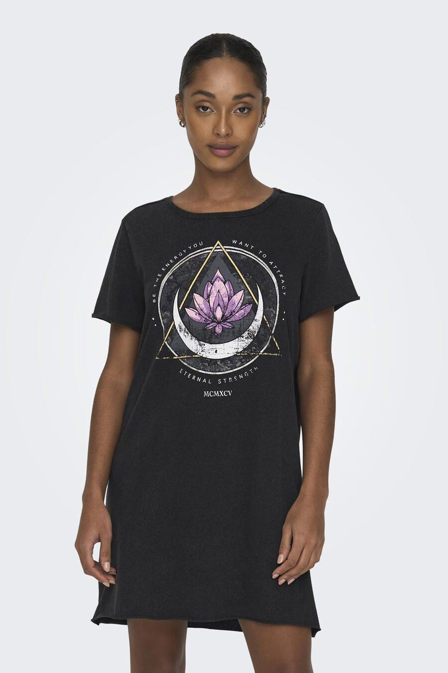 Vestido corto manga corta