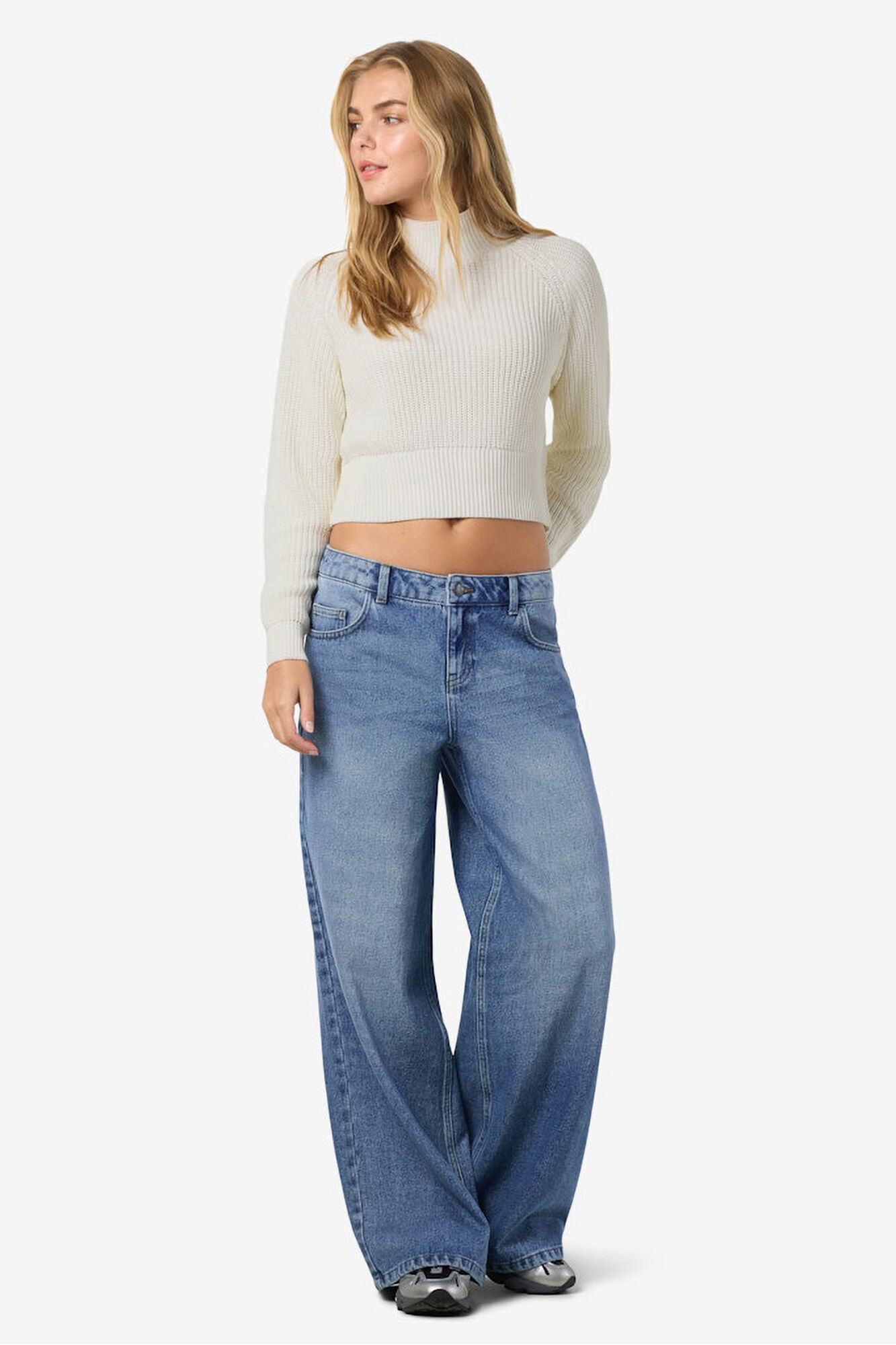 Noisy May jersey cuello alto canal&eacute;