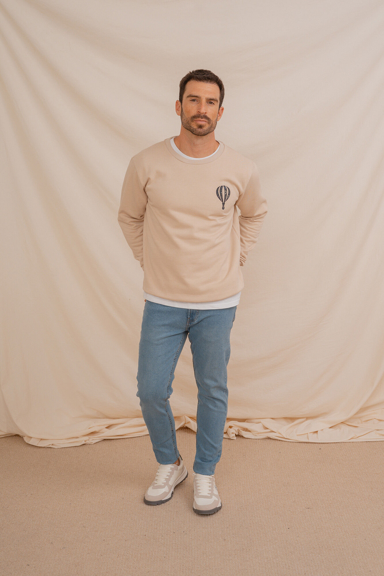 Celopman Sudadera con bordado frontal