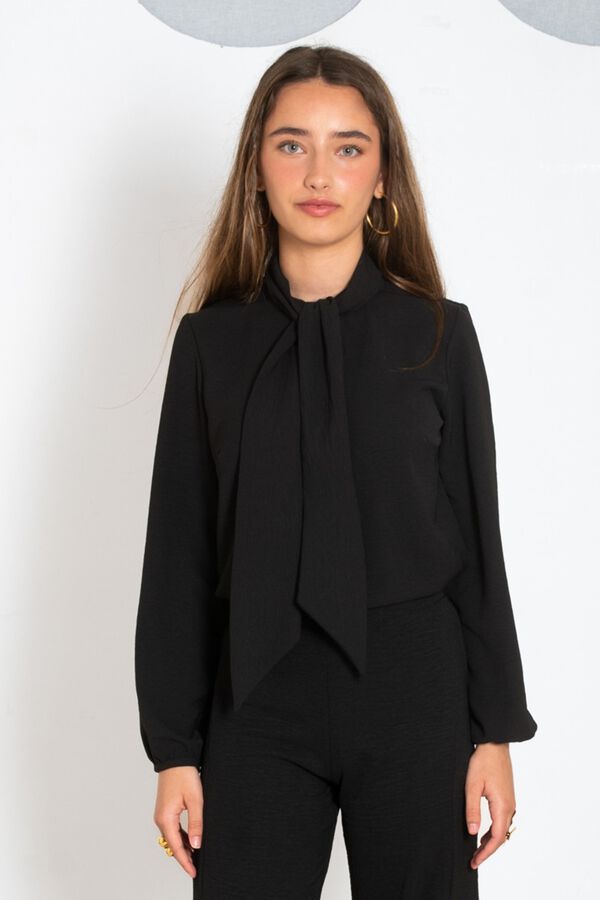 Cul Sac Bow button shirt black